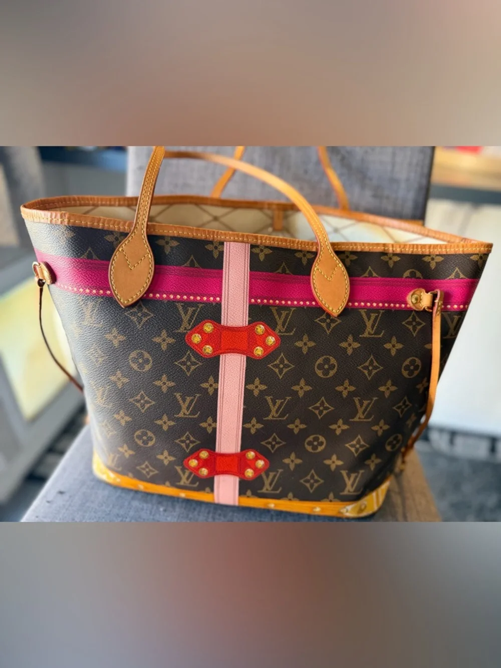 ✨ Authentic Louis Vuitton Neverfull MM – Limited “Summer Trunks” Edition ✨ - Picture 3 of 16